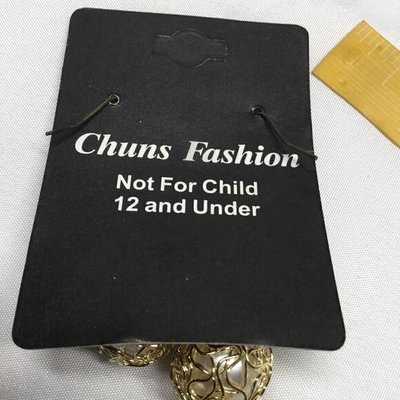 Art Inspired Imitation Pearl Dangle Earrings (H15) - Picture 5 of 5